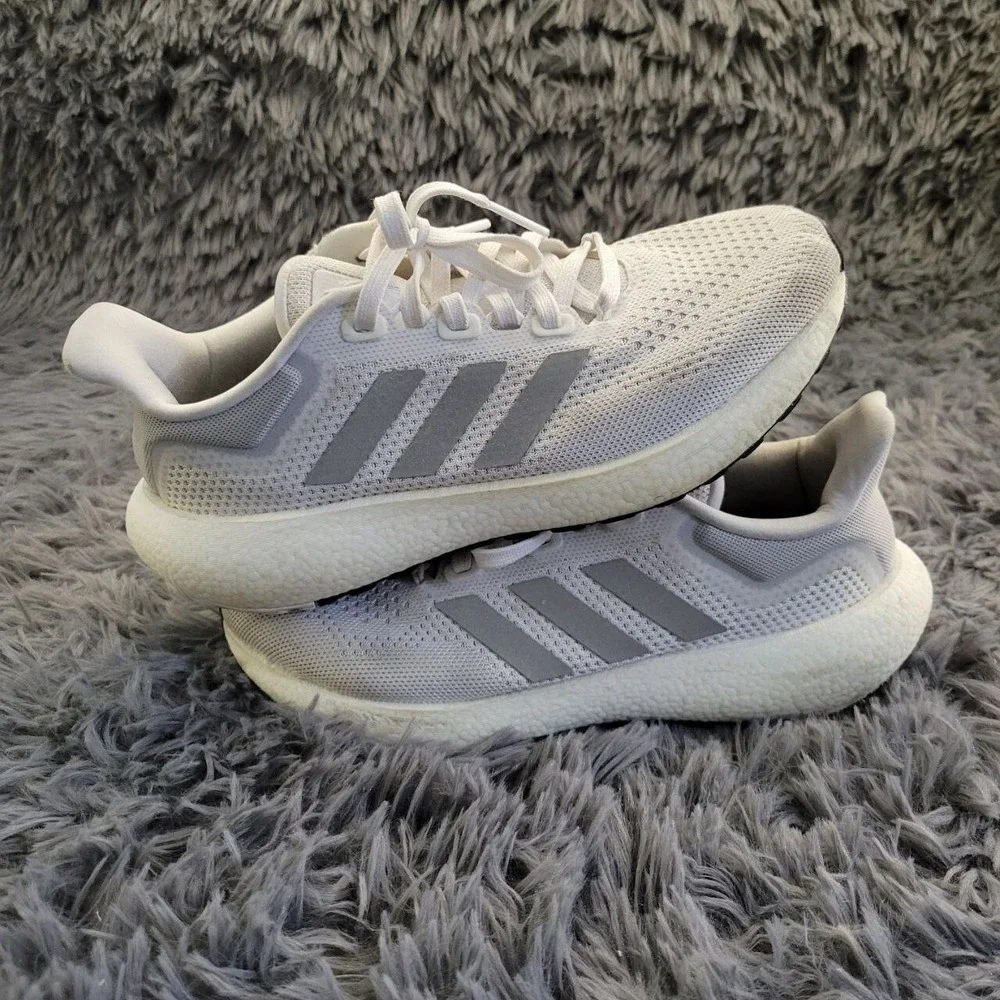 Adidas Pureboost 22 Running Shoes Women 7 White Silver Lace Up Athletic Sneakers